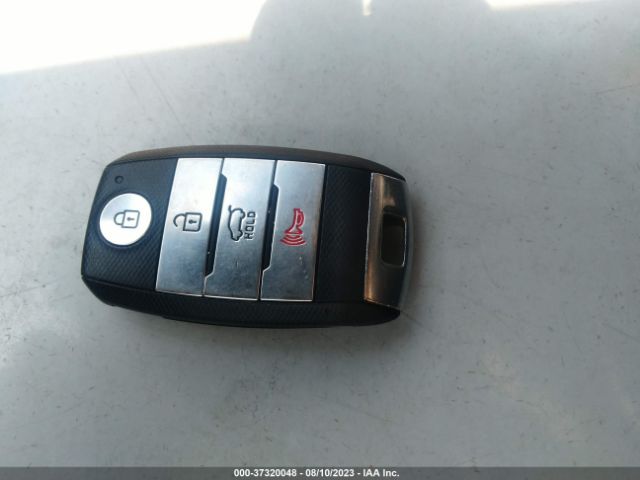 5XYPK4A52KG464270 KIA Sorento Sx V6