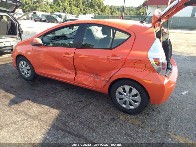 Toyota Prius C One/three/two/four 2014 JTDKDTB38E1085144 Image 3