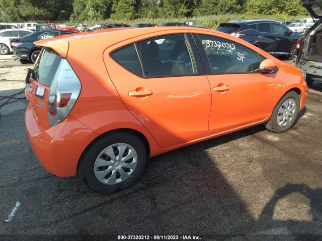 Toyota Prius C One/three/two/four 2014 JTDKDTB38E1085144 Image 4