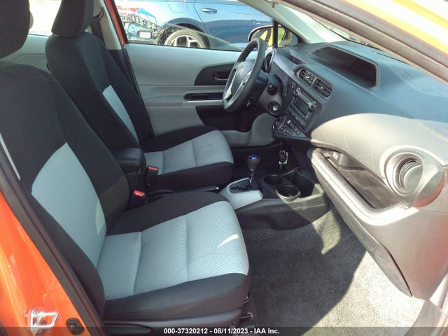 Toyota Prius C One/three/two/four 2014 JTDKDTB38E1085144 Image 5