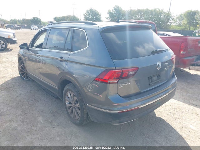 3VV2B7AXXJM150981 Volkswagen Tiguan Sel/se