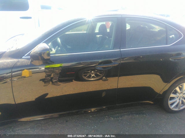 2007 LEXUS IS 250 VIN: JTHCK262672009200