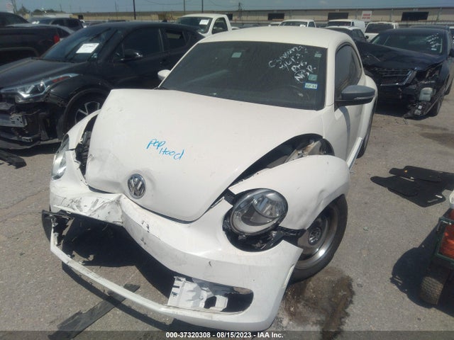 2013 VOLKSWAGEN BEETLE COUPE 3VWJX7AT5DM607612 Photo 1