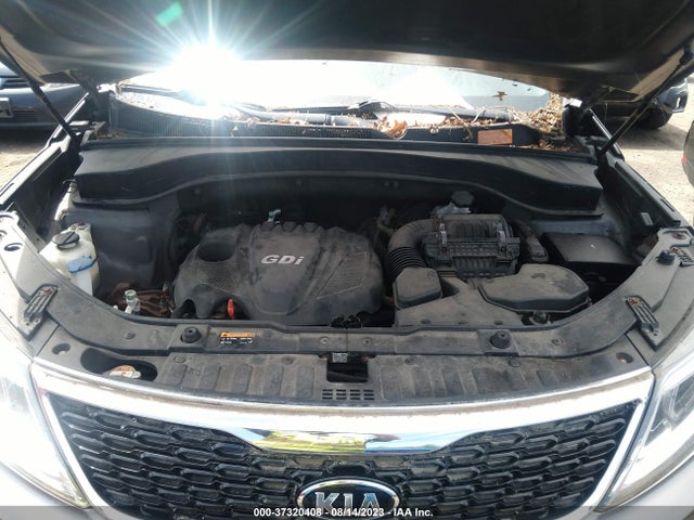 2015 KIA SORENTO LX VIN: 5XYKTDA6XFG634431