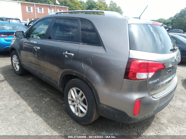 2015 KIA SORENTO LX VIN: 5XYKTDA6XFG634431