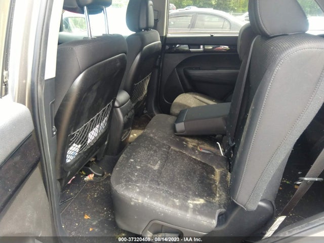 2015 KIA SORENTO LX VIN: 5XYKTDA6XFG634431