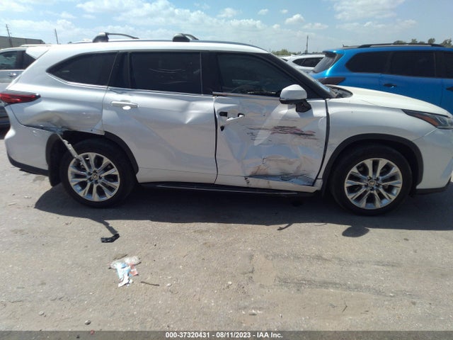Toyota Highlander Limited 2021 5TDYZRAHXMS523823 Image 13