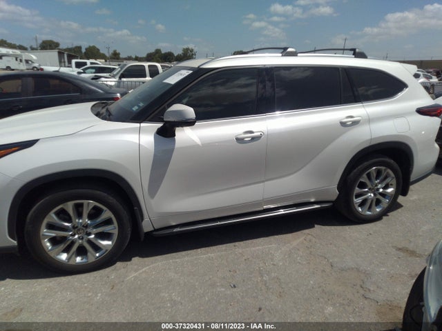 Toyota Highlander Limited 2021 5TDYZRAHXMS523823 Image 14