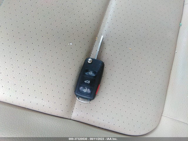 WVGAV7AX0HW509360 Volkswagen TIGUAN S
