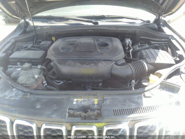 1C4RJEAG4MC625597 Jeep Grand Cherokee Laredo E