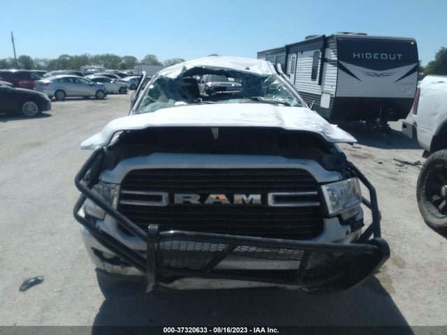 3C6UR5DL9KG608551 RAM 2500 Big Horn