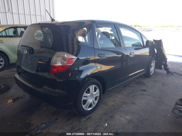 2010 HONDA FIT VIN: JHMGE8H22AS027290