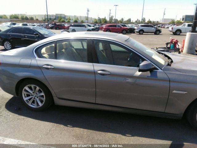 WBA5A5C55FD523827 BMW 5 Series 528i