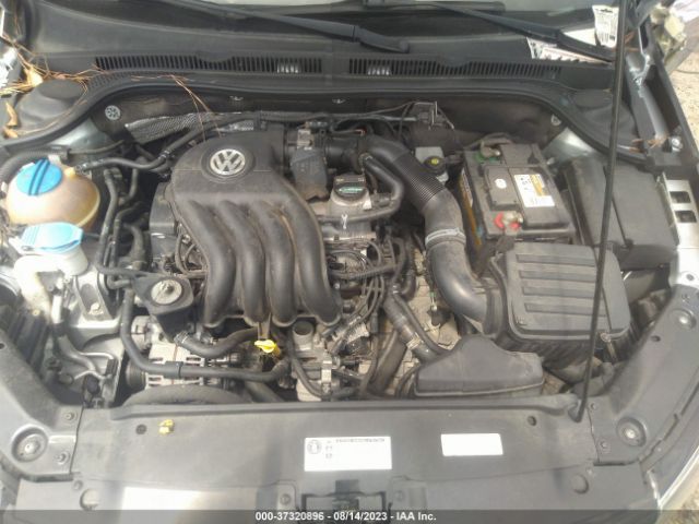 3VW2K7AJXEM355536 Volkswagen Jetta 2.0l S