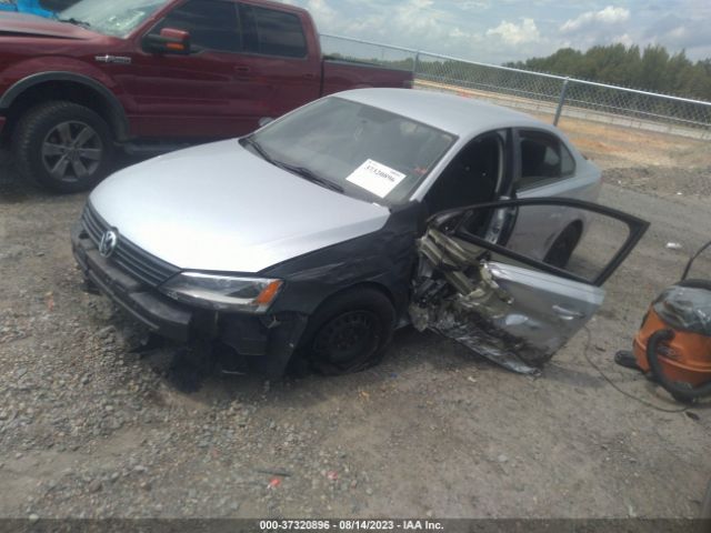 3VW2K7AJXEM355536 Volkswagen Jetta 2.0l S