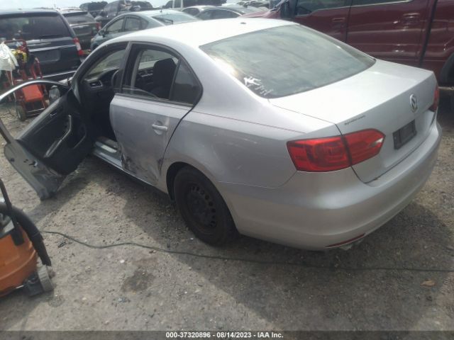 3VW2K7AJXEM355536 Volkswagen Jetta 2.0l S