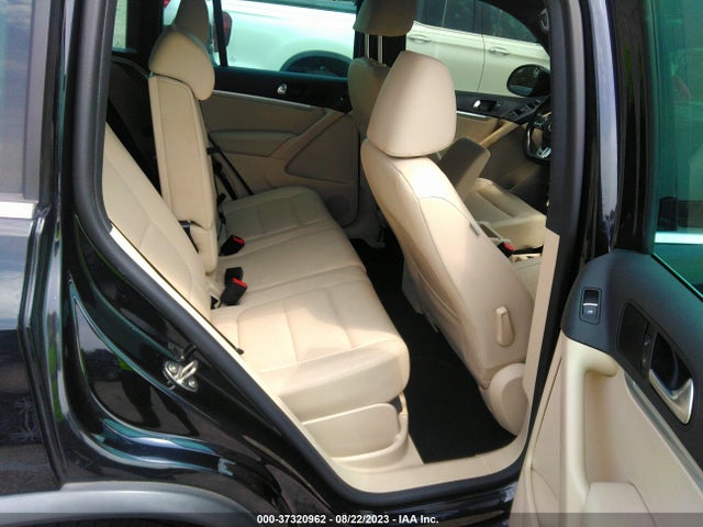 WVGAV7AX9GW080542 Volkswagen Tiguan R-line