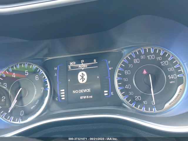 1C3CCCAB8FN654105 Chrysler 200 Limited