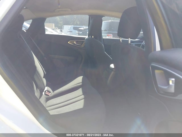 1C3CCCAB8FN654105 Chrysler 200 Limited