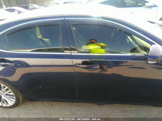 2013 LEXUS ES 350 4DR SDN VIN: JTHBK1GG6D2072003