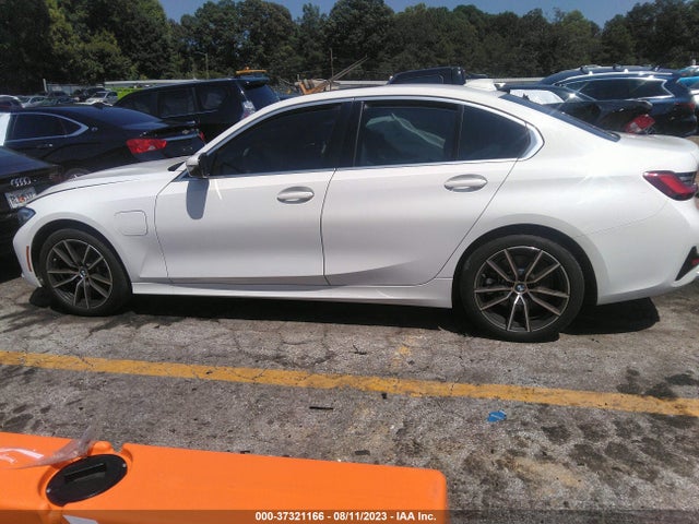 BMW 3 Series 330e 2021 аукцион фото