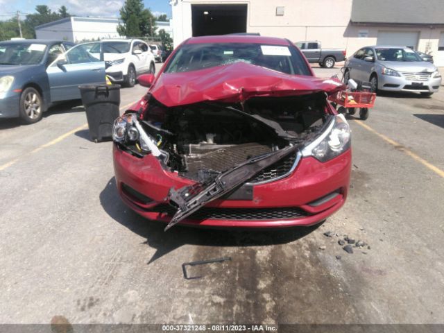 KNAFK4A69G5475624 KIA FORTE LX
