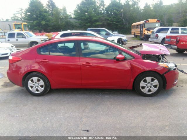 KNAFK4A69G5475624 KIA FORTE LX