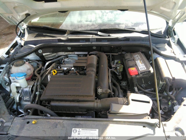 3VWDB7AJ9JM216565 Volkswagen Jetta 1.4t