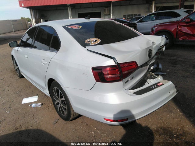 3VWDB7AJ9JM216565 Volkswagen Jetta 1.4t