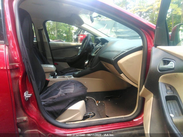 2014 FORD FOCUS SE VIN: 1FADP3F23EL304832