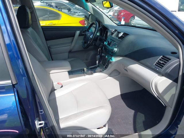 2012 TOYOTA HIGHLANDER VIN: 5TDZK3EH7CS068881