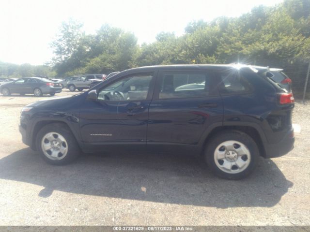 1C4PJMAB1FW667135 Jeep Cherokee Sport