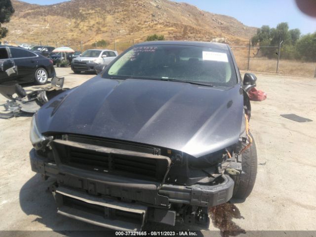 3FA6P0SUXKR232393 Ford Fusion Energi Titanium