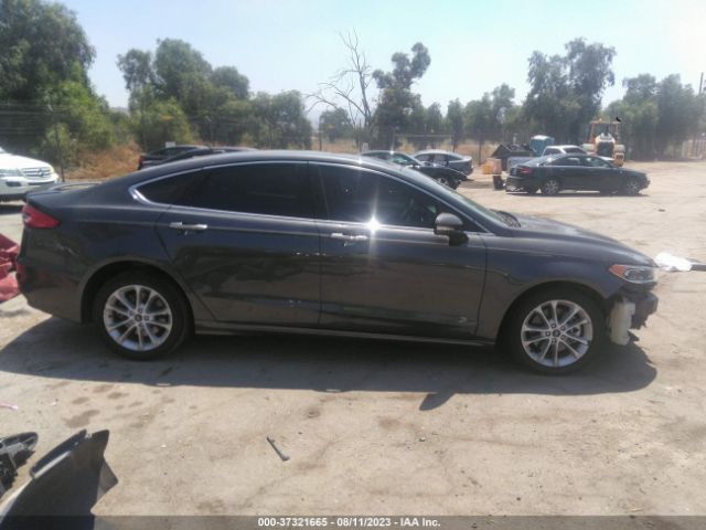 3FA6P0SUXKR232393 Ford Fusion Energi Titanium