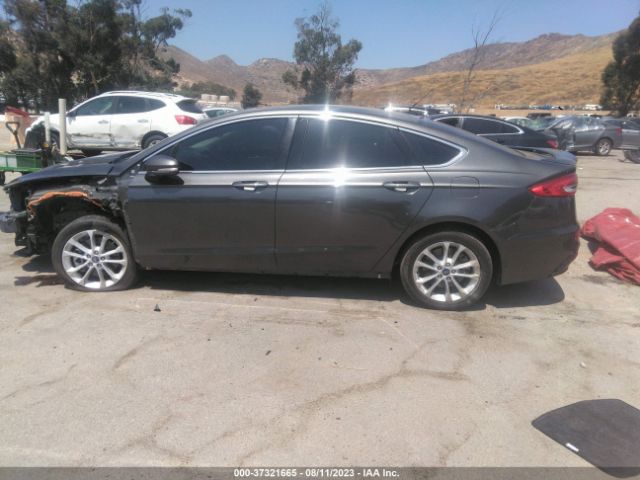 3FA6P0SUXKR232393 Ford Fusion Energi Titanium