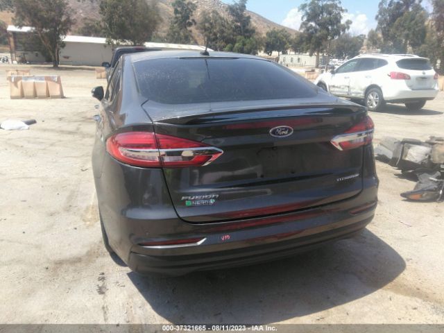 3FA6P0SUXKR232393 Ford Fusion Energi Titanium