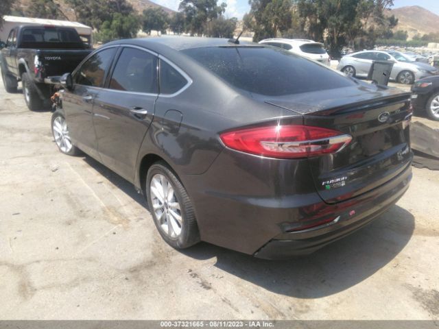 3FA6P0SUXKR232393 Ford Fusion Energi Titanium