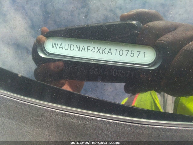 Audi A4 PREMIUM 2019 WAUDNAF4XKA107571 Image 9