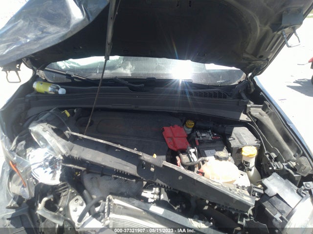 ZACCJBBB9JPH54854 Jeep Renegade Latitude