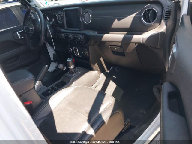 1C4HJXEN3NW253167 Jeep Wrangler Unlimited Sahara