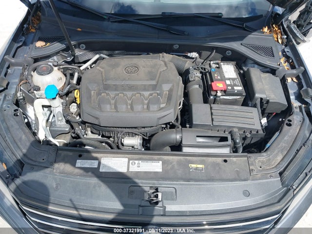 1VWBA7A31JC029432 Volkswagen Passat 2.0t Se