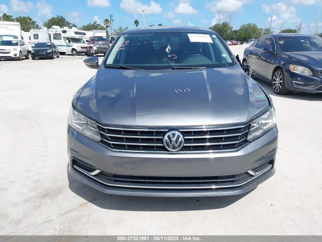 1VWBA7A31JC029432 Volkswagen Passat 2.0t Se