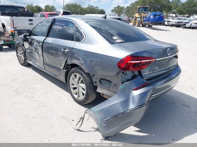 1VWBA7A31JC029432 Volkswagen Passat 2.0t Se