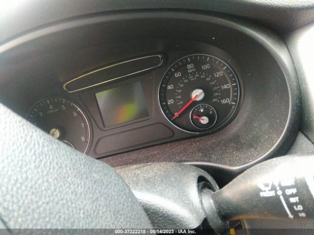 5XYPG4A34HG208799 KIA SORENTO LX