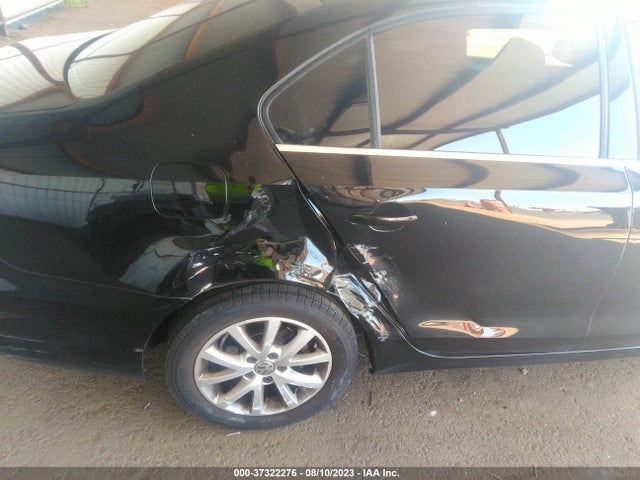 3VWD17AJ7EM441639 Volkswagen Jetta Sedan Se