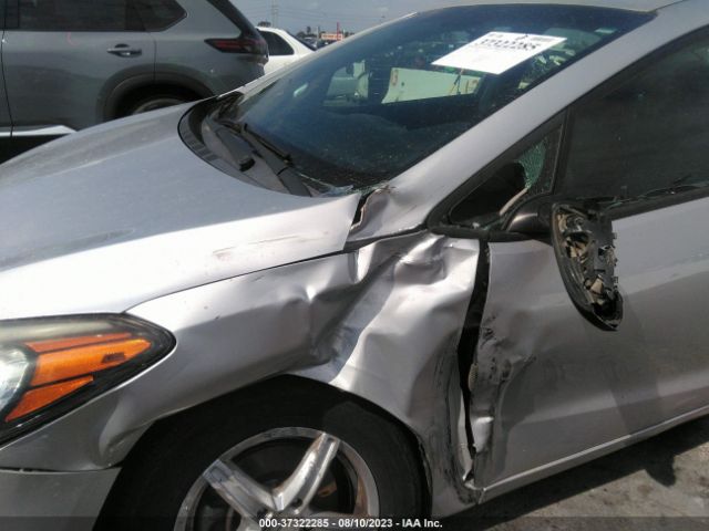 KNAFK4A62F5339964 KIA FORTE LX