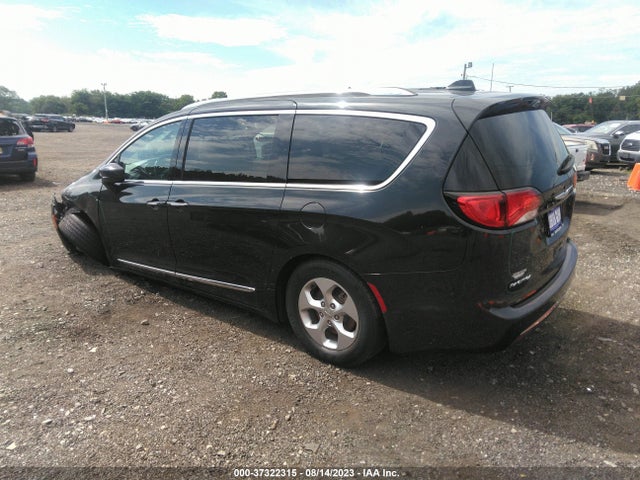 2C4RC1EG8HR812013 Chrysler Pacifica Touring-l Plus