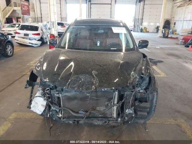 JN8AT2MV0HW018086 Nissan Rogue Sl