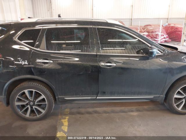 JN8AT2MV0HW018086 Nissan Rogue Sl