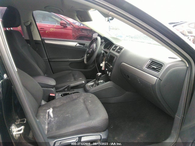 3VWD67AJXGM364947 Volkswagen Jetta Sedan 1.4t Se